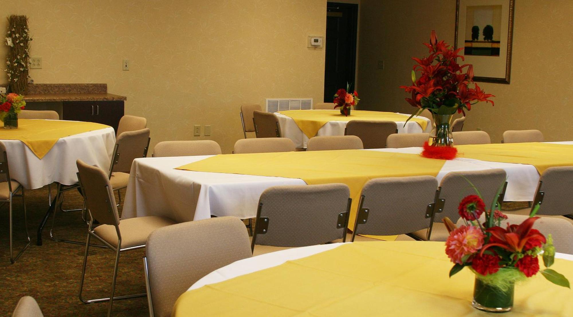 Country Inn & Suites By Radisson, Ithaca, Ny Экстерьер фото